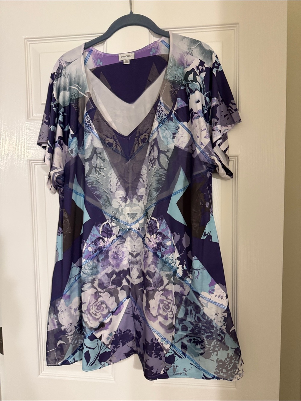 Avenue Purple & Light Blue Floral V-Neck Tunic